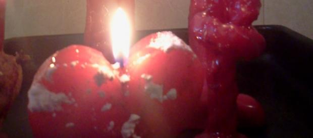 Velas de formas, prepradas para rituales de amor. Velas de formas, prepradas para rituales de amor.