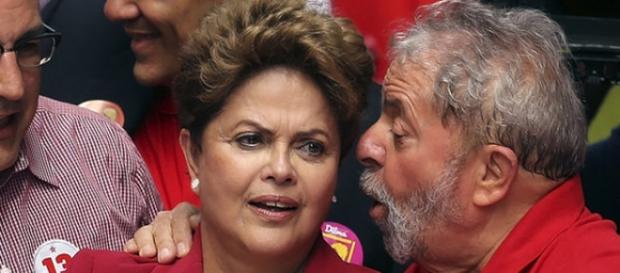 Lula desiste da Casa Civil, mas continua com Dilma Lula desiste da Casa Civil, mas continua com Dilma