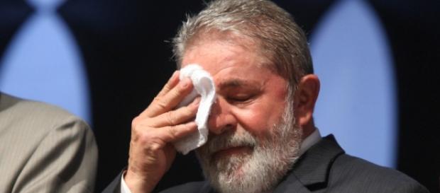 Lula tem situação indefinida no governo Lula tem situação indefinida no governo