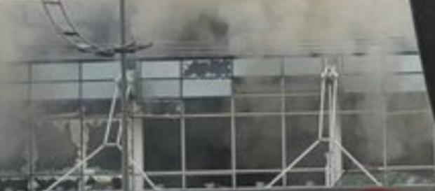 Attentato Bruxelles, colpiti aeroporto e metropolitana Attentato Bruxelles, colpiti aeroporto e metropolitana