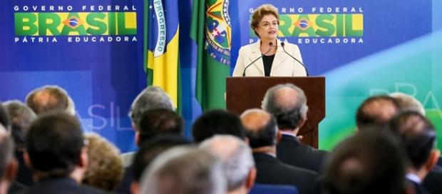 Presidenta Dilma Rousseff critica Sérgio Moro Presidenta Dilma Rousseff critica Sérgio Moro