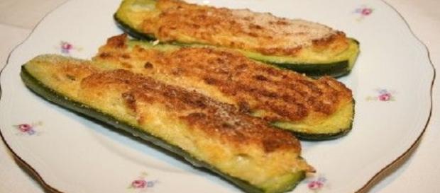 Ricetta light zucchine ripiene vegetariane Ricetta light zucchine ripiene vegetariane