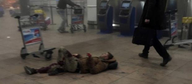 Atentado no aeroporto de Zaventem, em Bruxelas. Atentado no aeroporto de Zaventem, em Bruxelas.