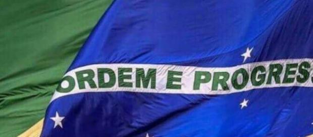 Ordem e Progresso é o que todos os brasileiros desejam! Ordem e Progresso é o que todos os brasileiros desejam!