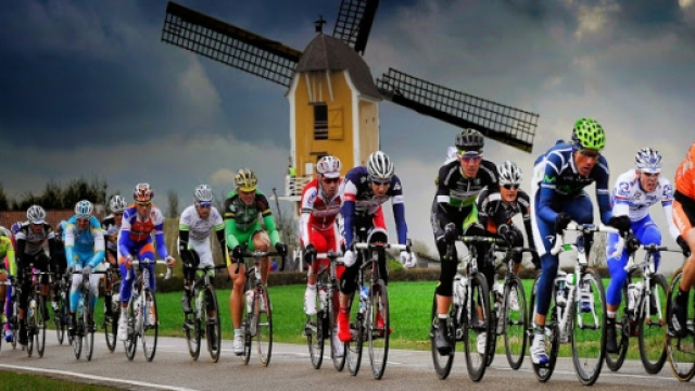 Ciclismo: arrivano le classiche del Nord