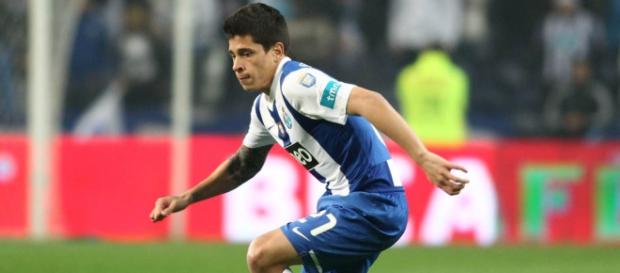 Juan Iturbe foi pouco utilizado na sua primeira passagem pelo FCP Juan Iturbe foi pouco utilizado na sua primeira passagem pelo FCP
