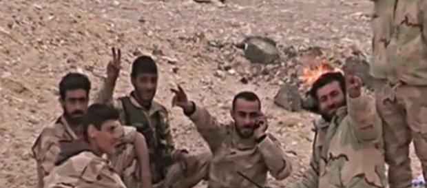 Syryjskie wojska triumfują w walce z ISIS. Syryjskie wojska triumfują w walce z ISIS.