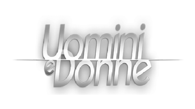 Uomini e Donne: Tara reagisce a dichiarazioni di Lucas e Giulia