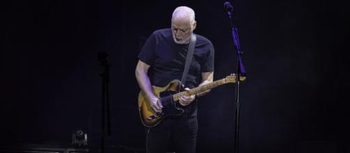 David Gilmour to light up Pompeii this summer
