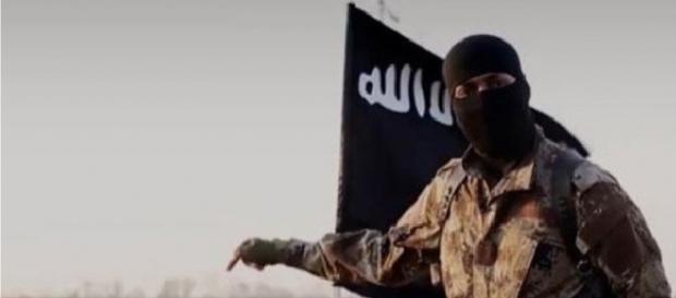 Jurnalista a fost condamnată la moarte de ISIS Jurnalista a fost condamnată la moarte de ISIS