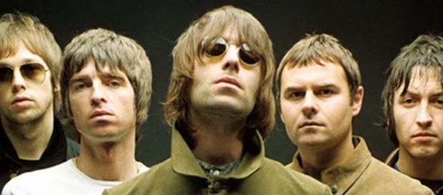 La banda de los hermanos Gallagher a pesar de estar separada desde el 2009 sigue teniendo miles de seguidores La banda de los hermanos Gallagher a pesar de estar separada desde el 2009 sigue teniendo miles de seguidores