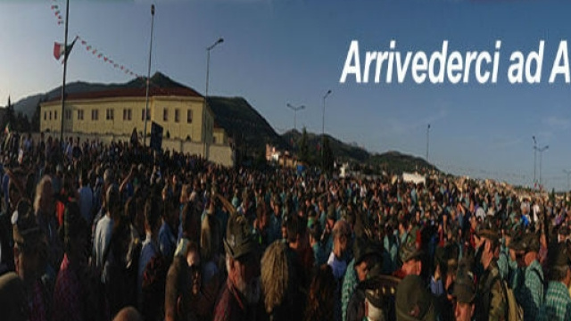 La conclusione dell'Adunata di L'Aquila con l'annuncio di quella di Asti