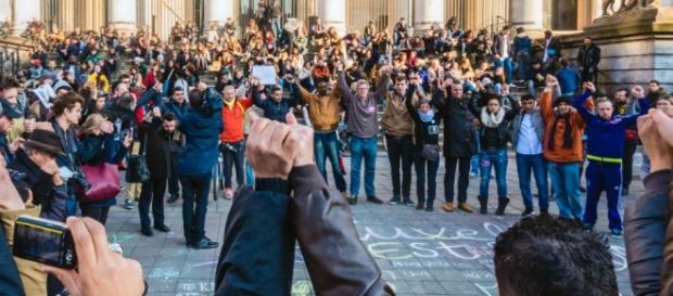 Bruxelles è ancora alla ricerca dell'ultimo jihadista. Bruxelles è ancora alla ricerca dell'ultimo jihadista.