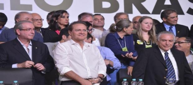 PMDB define seu futuro nesta terça PMDB define seu futuro nesta terça