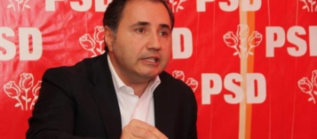Cristian Rizea a dat de bani la dentist Cristian Rizea a dat de bani la dentist