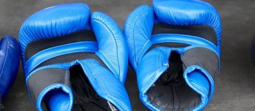 Nuova tragedia sfiorata nel mondo della boxe.