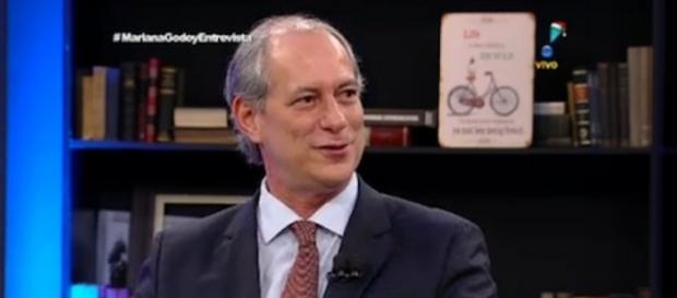 Ciro diz que não deixa Temer assumir a presidência Ciro diz que não deixa Temer assumir a presidência