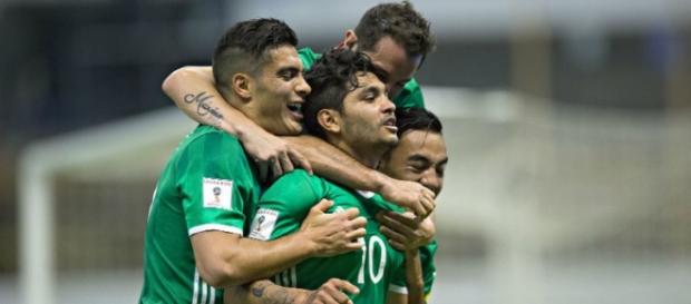 Con una genialidad "Tecatito" anota el segundo gol mexicano Con una genialidad "Tecatito" anota el segundo gol mexicano
