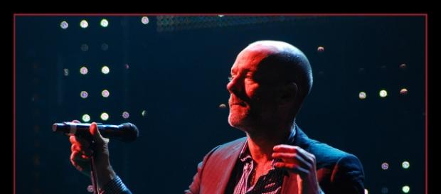 Michale Stipe ha omaggiato David Bowie Michale Stipe ha omaggiato David Bowie
