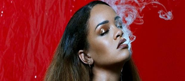 Rihanna lança dois singles de uma vez nos EUA Rihanna lança dois singles de uma vez nos EUA