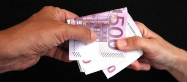 Arriva l'anagrafe fiscale per chi non paga le tasse, addio agli evasori fiscali Arriva l'anagrafe fiscale per chi non paga le tasse, addio agli evasori fiscali