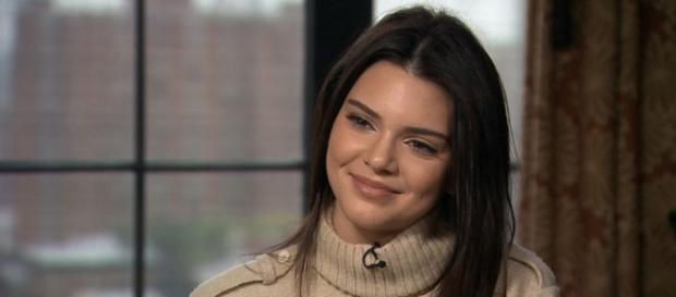 Kendall pode ter arranjado um novo namorado. Kendall pode ter arranjado um novo namorado.