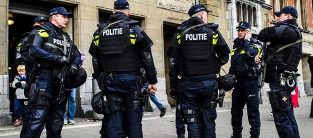 Policja nękała nauczyciela za wpis na Twitterze Policja nękała nauczyciela za wpis na Twitterze