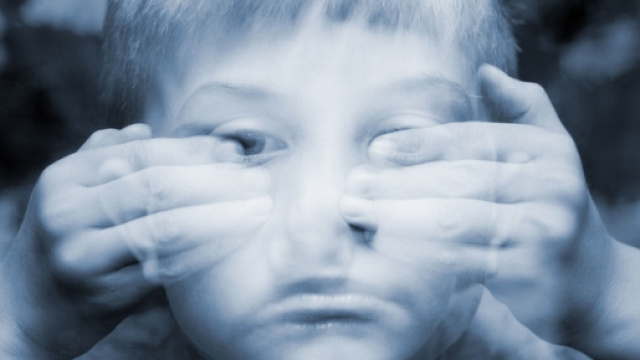 Lo sguardo dei bimbi autistici pu&ograve; essere rivelatore