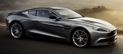 Nuova Aston Martin DB11 versione 2016.