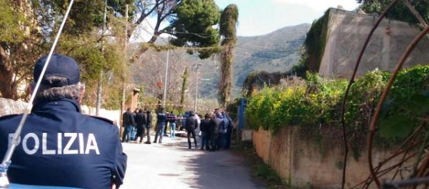Il luogo del delitto in via Falsomiele Il luogo del delitto in via Falsomiele