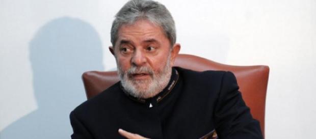 Lula já está sendo invetigado pela Lava Jato Lula já está sendo invetigado pela Lava Jato