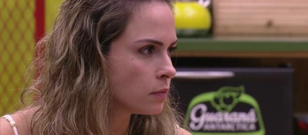Ana Paula foi autuada por quatro crimes. Ana Paula foi autuada por quatro crimes.