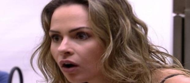 Ana Paula foi expulsa do 'BBB16' Ana Paula foi expulsa do 'BBB16'