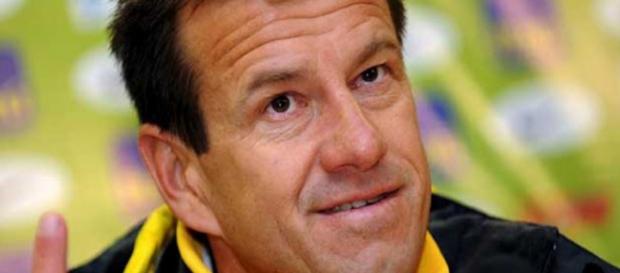 Dunga não sabe se poderá contar com Neymar Dunga não sabe se poderá contar com Neymar