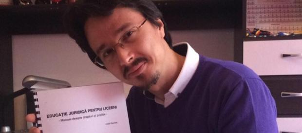 Judecătorul Cristi Danieleţ a ţinut şi el cursuri Judecătorul Cristi Danieleţ a ţinut şi el cursuri