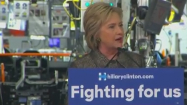 Hillary Clinton al Detroit Manufacturing Systems