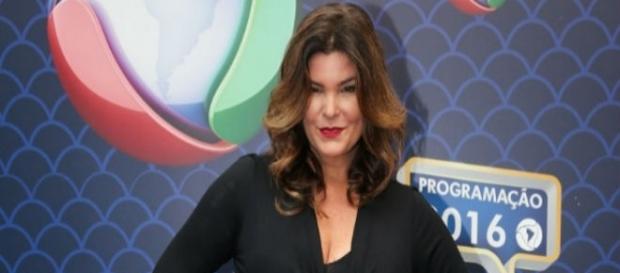 Cristiana Oliveira troca a Globo pela Record Cristiana Oliveira troca a Globo pela Record