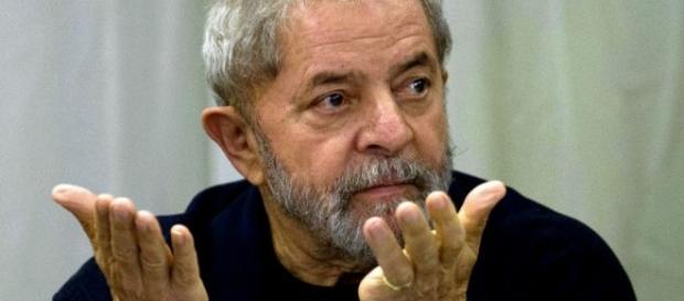 Lula é intimado para depor novamente. Lula é intimado para depor novamente.