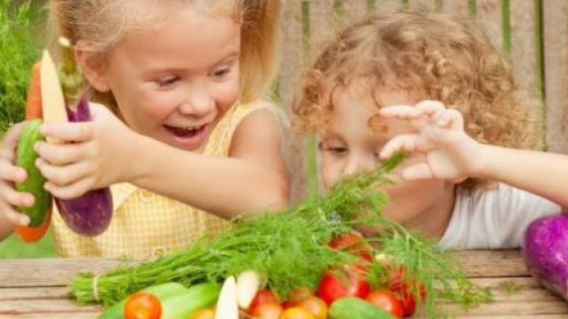 Alimentazione sana per la salute del bambino.