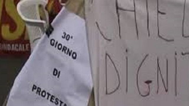 I precari della scuola ancora senza stipendio