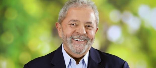 Se for nomeado ministro, Lula 'escapa' da PF Se for nomeado ministro, Lula 'escapa' da PF