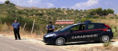 Posto di blocco dei carabinieri a Sambuca di Sicilia