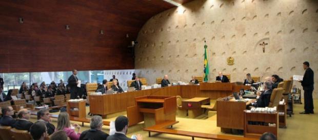 Liminar do relator saiu quinta feira 31/03/2016. Liminar do relator saiu quinta feira 31/03/2016.