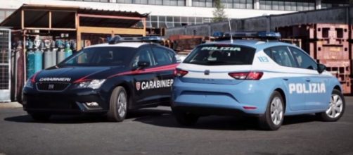 Auto della Polizia e dei Carabinieri