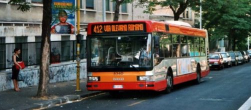 Bus ATAC in servizio nella città Roma
