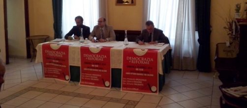 Un momento del dibattito svoltosi stamattina 10 aprile a Salerno.