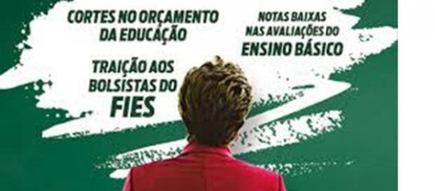 Governo suspende novas bolsas de graduação e pós-graduação no exterior Governo suspende novas bolsas de graduação e pós-graduação no exterior