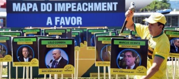 Tudo pronto no cenário político! Tudo pronto no cenário político!