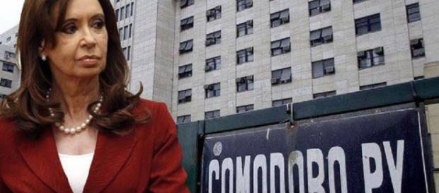 Cristina deberá declarar en Comodoro Py este miércoles Cristina deberá declarar en Comodoro Py este miércoles