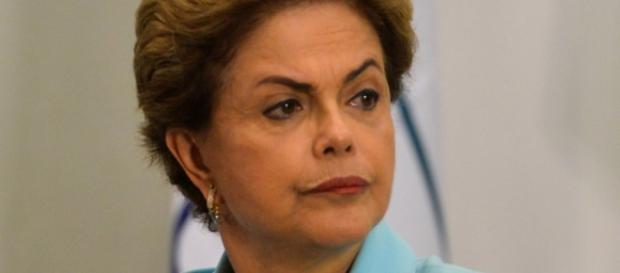 Dilma perde a primeira batalha. Dilma perde a primeira batalha.